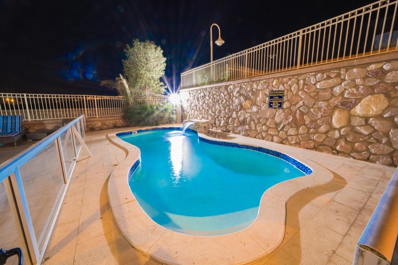 Apartamento Yalarent Oasis Garden With Private Pool Eilat Exterior foto